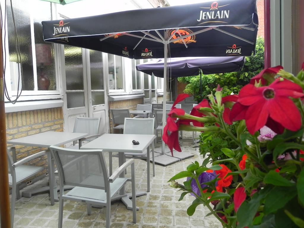 Hotel - Restaurant Au Tonnelier Bergues Exterior foto
